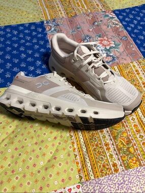 On Running Men’s Athletic Shoes in Light Beige and White